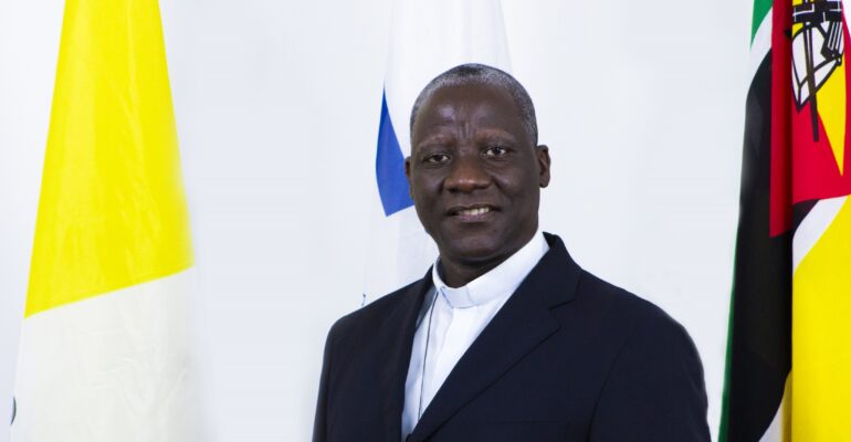Rector_Landscape_Upclose