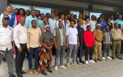Foto de ocasião dos participantes do seminário no Hotel Sena – Beira - 2026