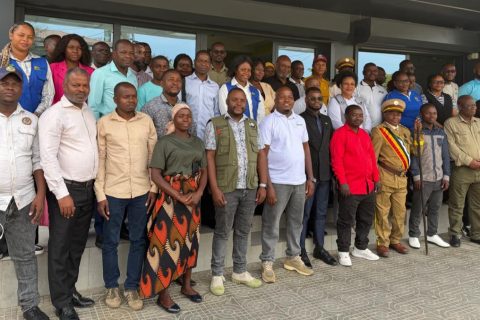 Foto de ocasião dos participantes do seminário no Hotel Sena – Beira - 2026