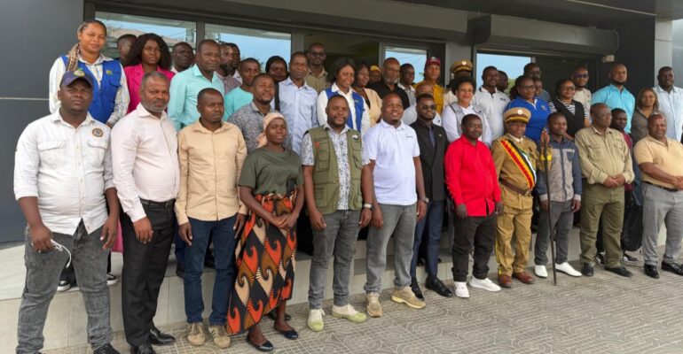 Foto de ocasião dos participantes do seminário no Hotel Sena – Beira - 2026