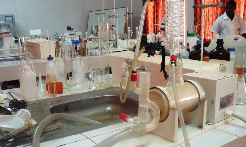 Laboratório da FAGRI (1)